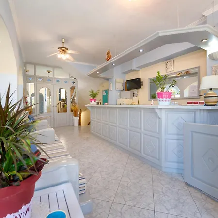 阿基斯酒店 酒店 2*