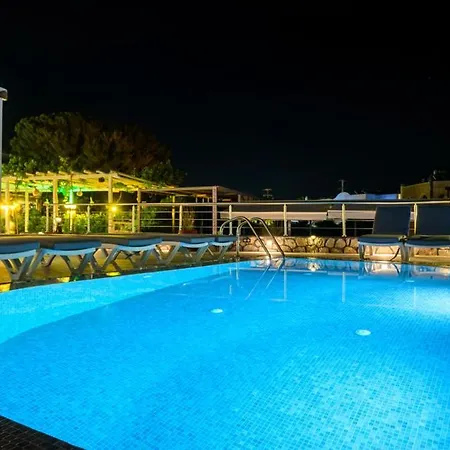 阿基斯酒店 Kamári