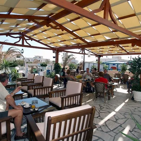 Akis Kamari (Santorini)