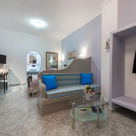 Akis Hotel Kamari (Santorini)