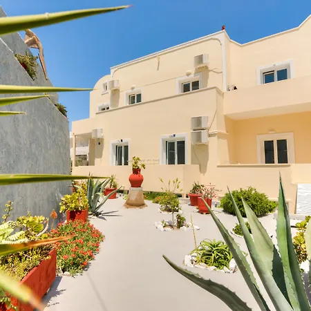 Akis Kamari (Santorini)