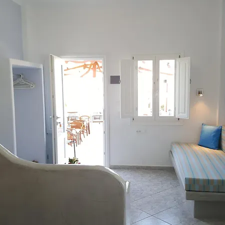 Akis 2* Kamari (Santorini)