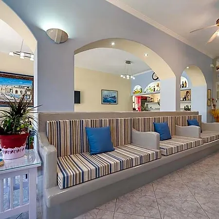 Hotel Akis