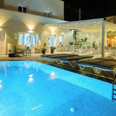 Akis Hotel 2*