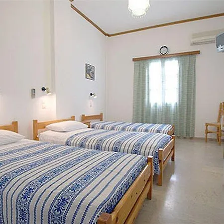 Akis Hotel 2*