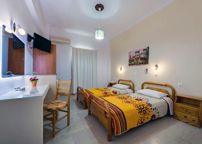 Akis 2* Kamari (Santorini)